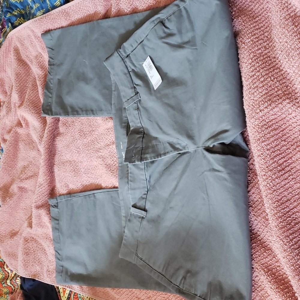 NWT Gray Old Navy Bootcut Pants 16 short